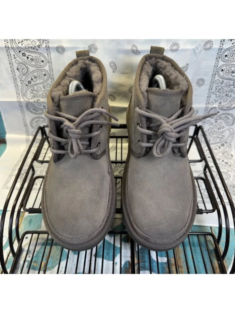 NEW UGG Neumel Chukka Boots Gray Suede Fur Lining Size Mens(Youth) 5/Womans 6.5